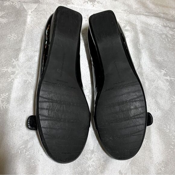 Stuart Weitzman Flats Buckle Toe Black Patent Leather Sz 9 some light toe scuff - Picture 7 of 7